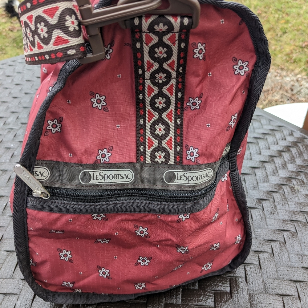 Huge Lesportsac Flower Print Duffel Bag with Strap - Picture 3 of 9